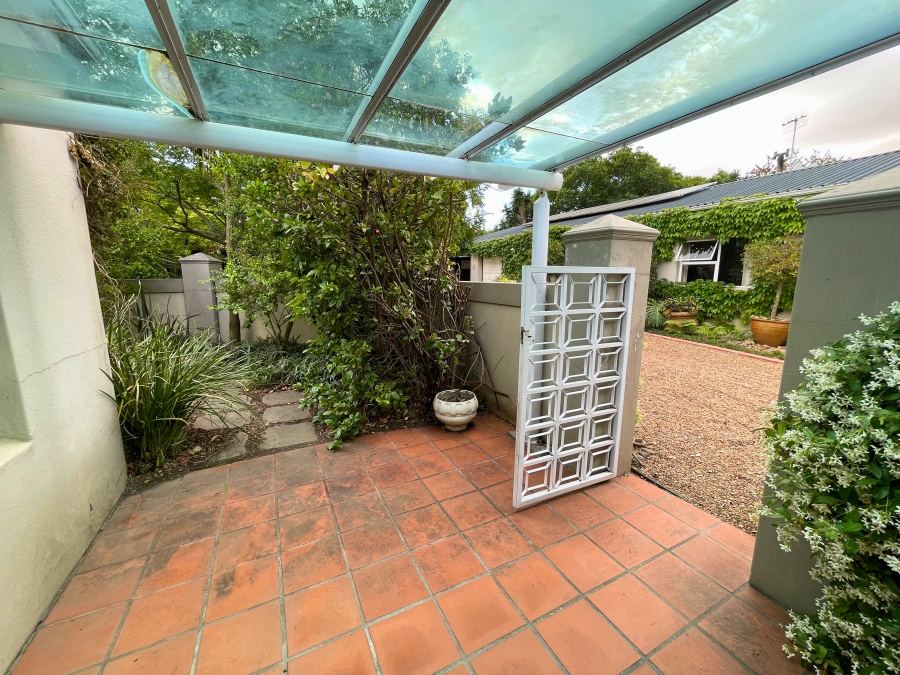 To Let 2 Bedroom Property for Rent in Durbanville Western Cape